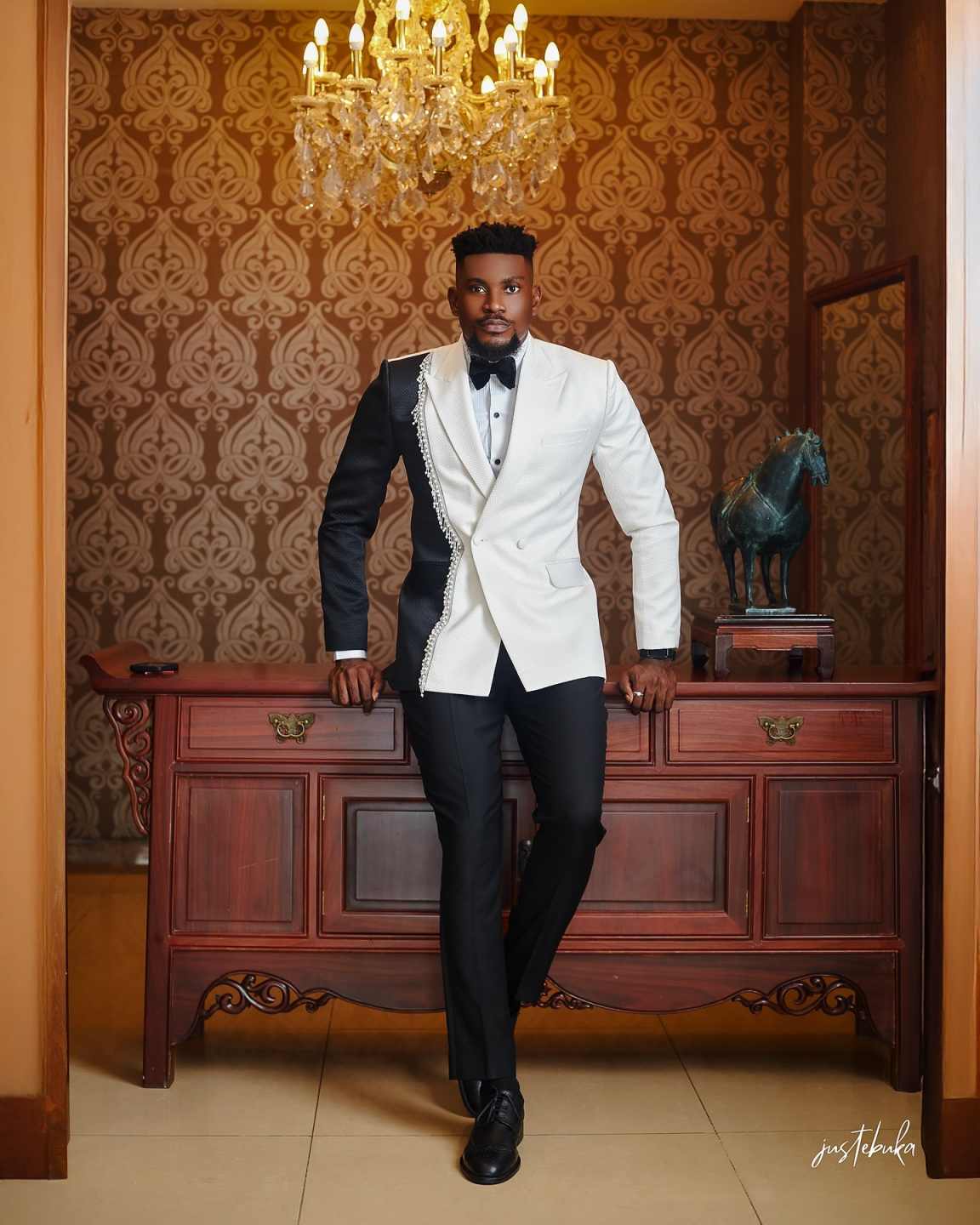 Stunning Style Diamond Beaded  - Men'S Grooming And Style 评论和价格